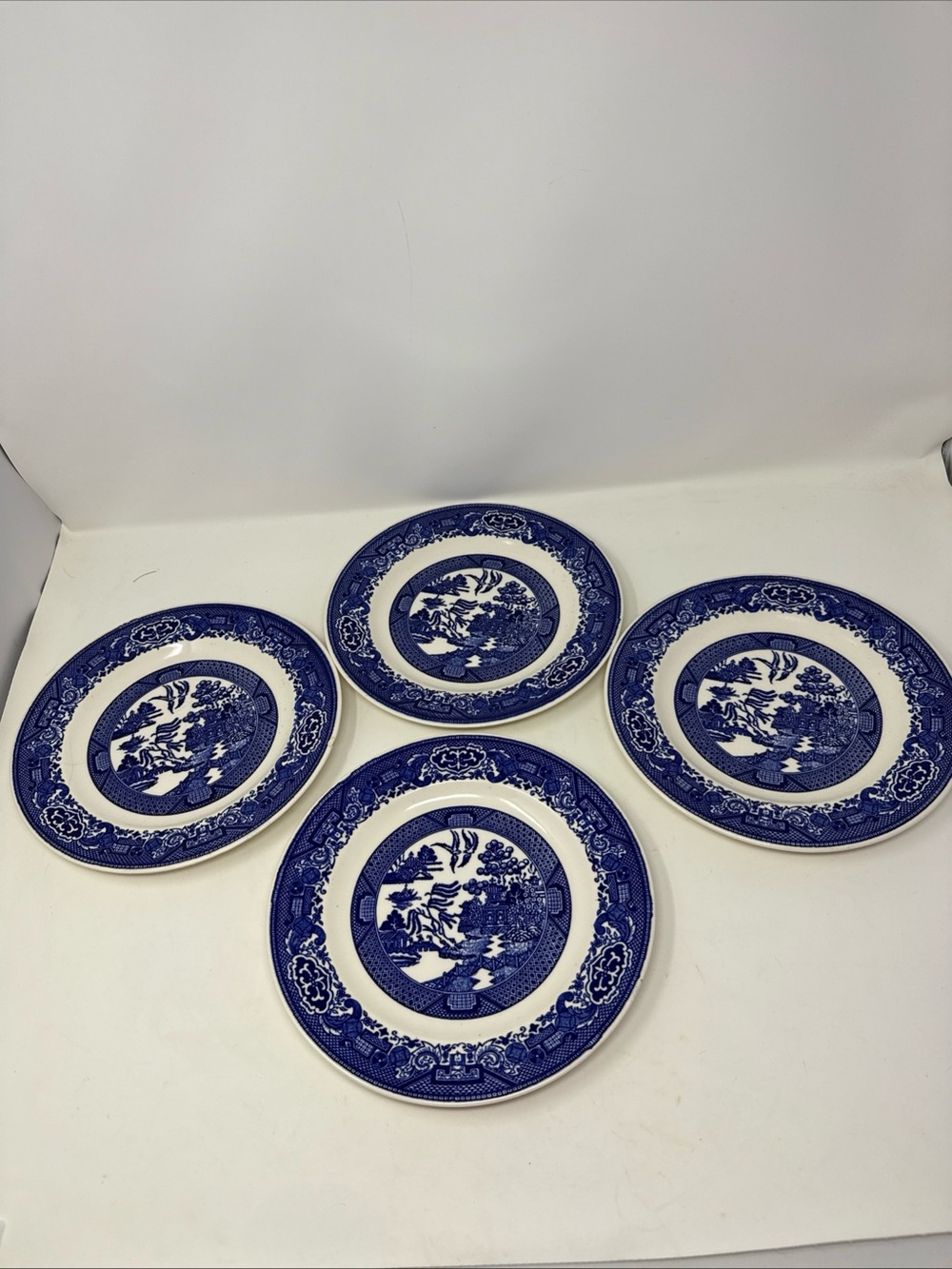 Set of 4 Willow Ware Royal China underglaze, blue/white dinner 9” plate.